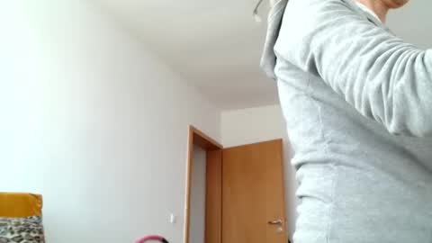 Snapshot of bebacksooon chatting on 26, 3, 2026 Raluca online show from 26, 3, 2026