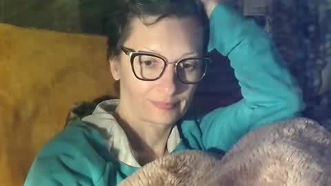 Snapshot of bebacksooon chatting on 13, 4, 2026 Raluca online show from 13, 4, 2026