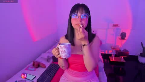 Becca is here online show from 11, 6, 2026