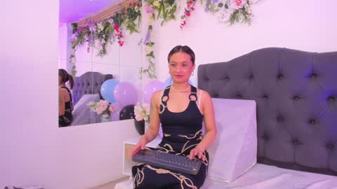 beccamilanni online show from 15, 1, 2025