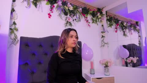 beccamilanni online show from 25, 1, 2025