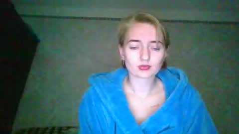 Snapshot of beckixjewelqw chatting on 19, 4, 2026 BeckiXJewelqw online show from 19, 4, 2026
