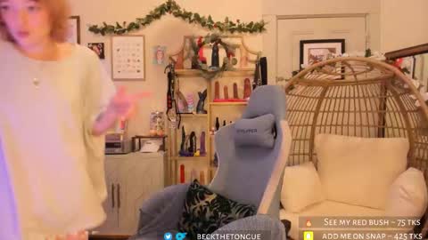 Snapshot of beckthetongue chatting on 17, 12, 2025 Beck the tongue online show from 17, 12, 2025