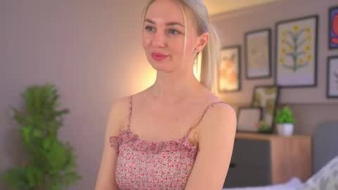 Snapshot of beckyissweetie chatting on 11, 5, 2026 beckyissweetie online show from 11, 5, 2026