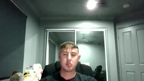 Snapshot of beelzebubxo chatting on 15, 10, 2025 beelzebubxo online show from 15, 10, 2025