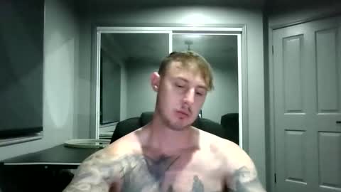 Snapshot of beelzebubxo chatting on 4, 12, 2025 beelzebubxo online show from 4, 12, 2025