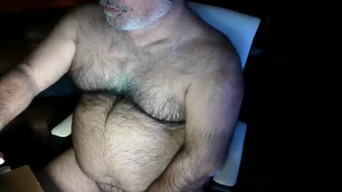 Snapshot of beers19 chatting on 17, 11, 2025 beers19 online show from 17, 11, 2025