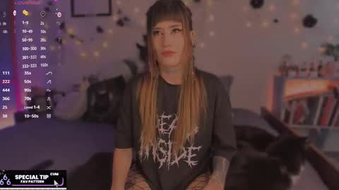       online show from 1, 10, 2025