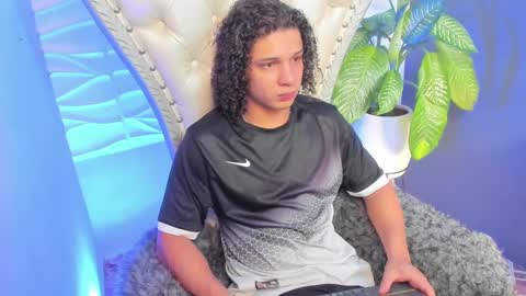 independent model online show from 16, 10, 2025