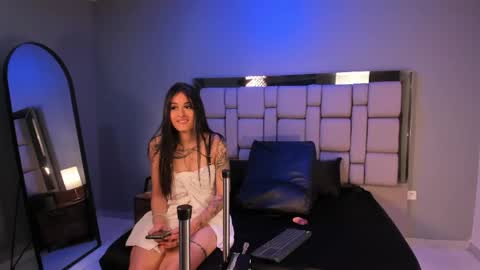 Snapshot of belanny_ chatting on 17, 5, 2026 Bella online show from 17, 5, 2026