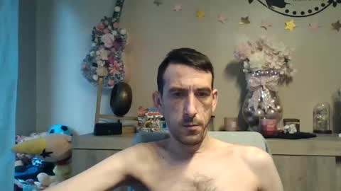 Snapshot of belgianboy33 chatting on 5, 12, 2025 Dreamcock online show from 5, 12, 2025