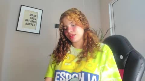 Snapshot of belinda_hills chatting on 22, 12, 2024 belinda online show from 22, 12, 2024