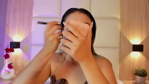 Snapshot of bella1207 chatting on 3, 7, 2026 Bella cam online show from 3, 7, 2026