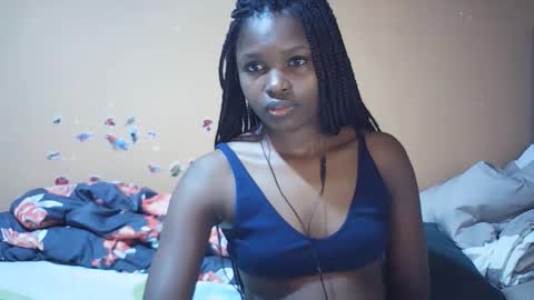 Snapshot of bella307697 chatting on 14, 11, 2025 Bella online show from 14, 11, 2025