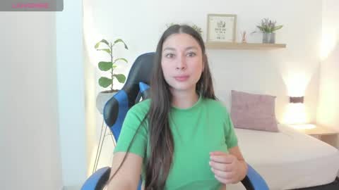Snapshot of bella_99x chatting on 24, 4, 2026 Bel 3 online show from 24, 4, 2026