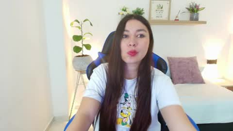 Snapshot of bella_99x chatting on 2, 5, 2026 Bel 3 online show from 2, 5, 2026