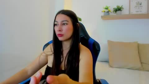 Snapshot of bella_99x chatting on 19, 6, 2026 Bel 3 online show from 19, 6, 2026