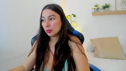 Snapshot of bella_99x chatting on 22, 6, 2026 Bel 3 online show from 22, 6, 2026