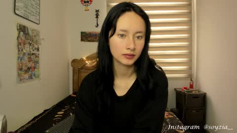 Snapshot of bella__w chatting on 22, 2, 2025 Zia online show from 22, 2, 2025