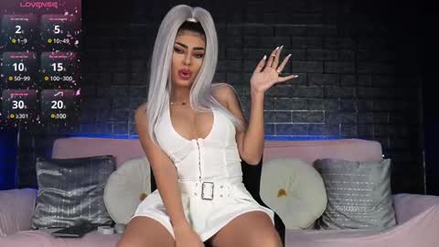 Snapshot of bella_blonda chatting on 13, 2, 2025 Emma Bella online show from 13, 2, 2025
