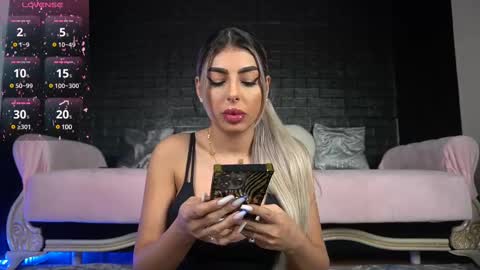Snapshot of bella_blonda chatting on 14, 2, 2025 Emma Bella online show from 14, 2, 2025