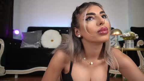 Snapshot of bella_blonda chatting on 19, 2, 2025 Emma Bella online show from 19, 2, 2025