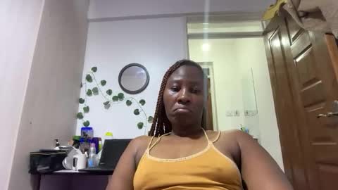 Snapshot of bella_c8 chatting on 8, 3, 2026 bella_c8 online show from 8, 3, 2026