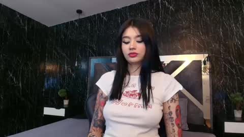 Snapshot of bella_clarck chatting on 27, 9, 2025 BELLA CLARCK online show from 27, 9, 2025