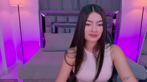 Snapshot of bella_clark2 chatting on 15, 5, 2026 Bella online show from 15, 5, 2026