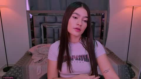 Snapshot of bella_clark2 chatting on 4, 6, 2026 Bella online show from 4, 6, 2026