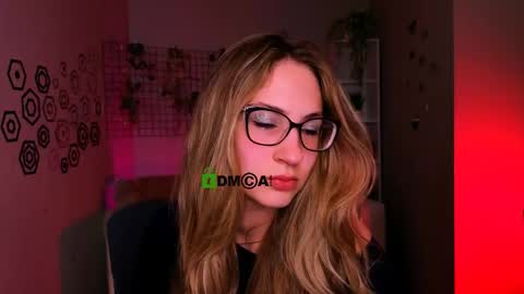 Bella online show from 29, 4, 2026