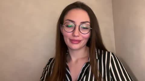 bella_foxxi online show from 13, 12, 2024