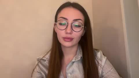 bella_foxxi online show from 23, 12, 2024