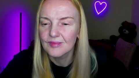 Bella online show from 4, 4, 2026