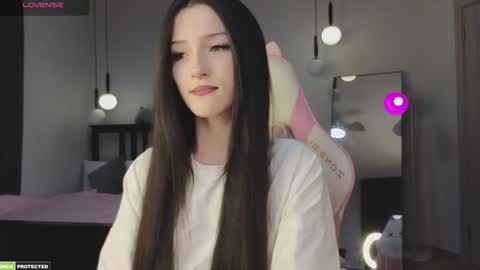 Bella next stream December 2 at 9pm gmt online show from 9, 9, 2025