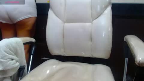 Snapshot of bella_lady_1_ chatting on 22, 1, 2025 lady online show from 22, 1, 2025