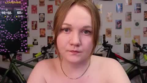 Snapshot of bella_murrrr chatting on 28, 11, 2025 Bella online show from 28, 11, 2025