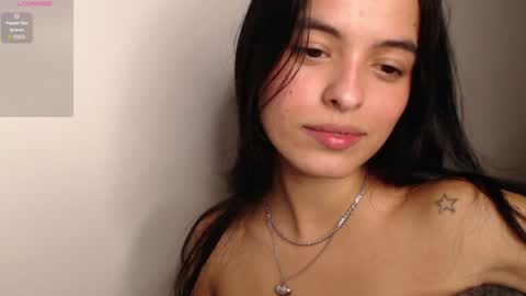 Snapshot of bella_musee chatting on 3, 2, 2025 online show from 3, 2, 2025