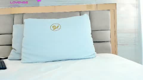 Snapshot of bella_novoa chatting on 19, 6, 2026 BELLA online show from 19, 6, 2026