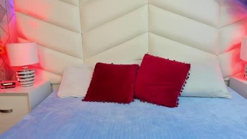 bella_peach_ online show from 25, 3, 2026