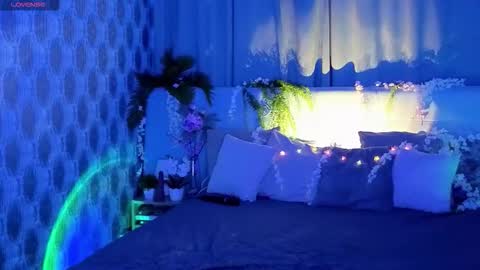 Bella online show from 12, 11, 2025