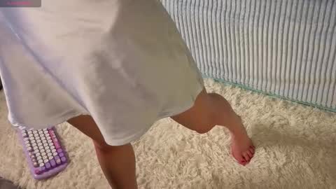 Snapshot of bella_stewartt chatting on 3, 2, 2026 Bella online show from 3, 2, 2026