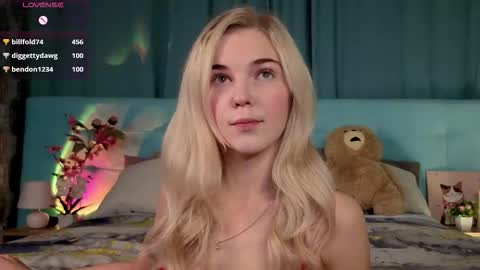 Snapshot of bella_stewartt chatting on 11, 2, 2026 Bella online show from 11, 2, 2026