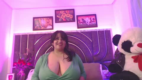  Bella Taylore  online show from 23, 1, 2025