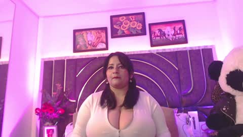  Bella Taylore  online show from 24, 1, 2025