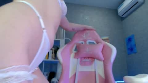 Bella Torress online show from 26, 10, 2025