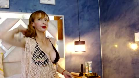 bella_volup online show from 18, 1, 2026
