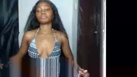 Snapshot of bellababy6 chatting on 27, 10, 2025 bella online show from 27, 10, 2025