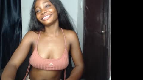 Snapshot of bellababy6 chatting on 29, 10, 2025 bella online show from 29, 10, 2025