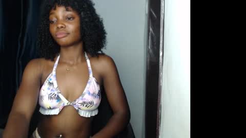 Snapshot of bellababy6 chatting on 5, 11, 2025 bella online show from 5, 11, 2025